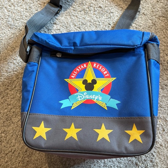 VINTAGE Disney's All-Star Resort Sports Travel Cooler Lunchbox World Crossbody - Picture 2 of 7